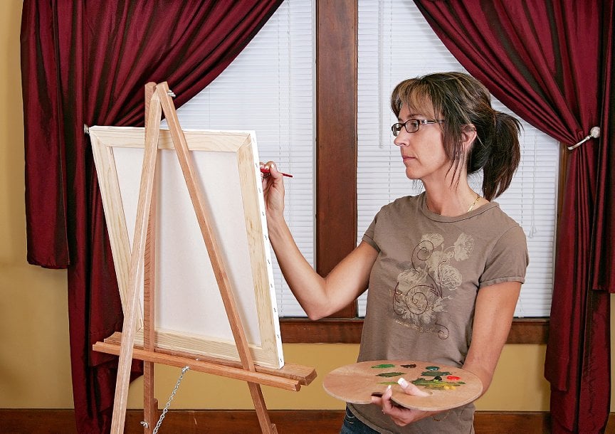 woman painting