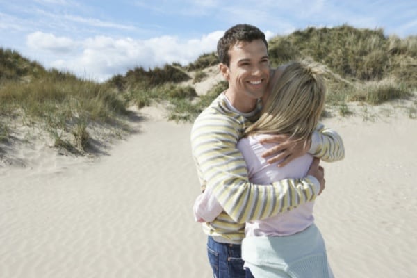 Body Language of Men: Discover The 6 Signs That He Is Into You